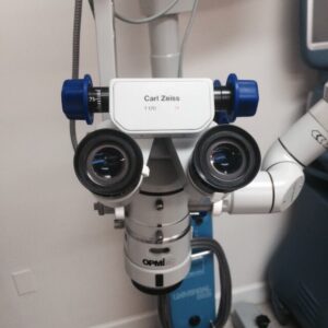 Microscopio quirurgico Carl Zeiss OPMI 6 con estativo S3 sistema X/Y y coobservacioin estereoscopica RMF-0
