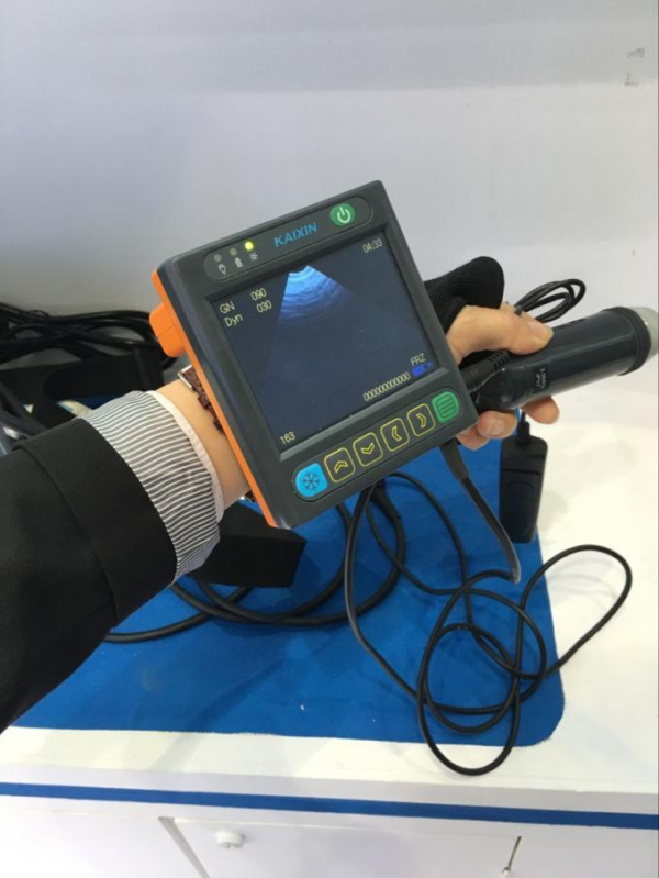 MSU-3 Equipo de Ultrasonido Veterinario digital portatil con un transductos ideal para pequeñas y medianas especies con un transductor sumergible de 3.5 mhz. y estuche de piel-2906